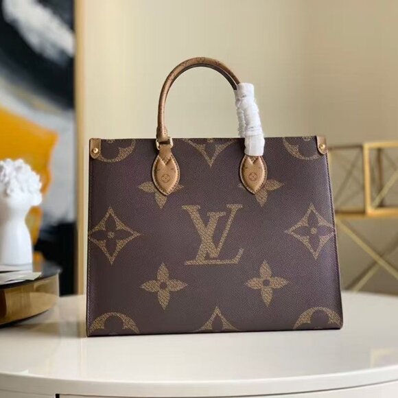 Classic Louis Vuitton Bag: A Stylish and Versatile Choice for Elegance - Picture 1 of 6